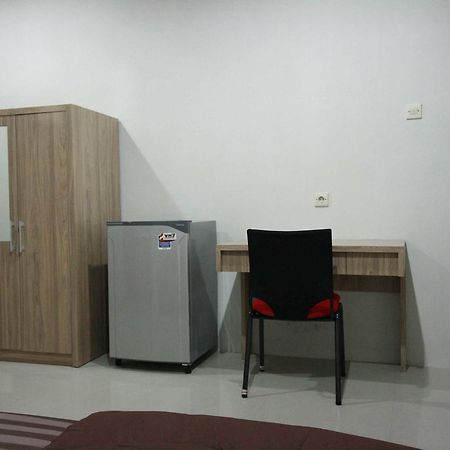 Hotel Dparagon Medokan Ayu Surabaya Exterior foto